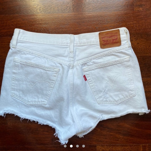 Levi’s 501 shorts - Picture 2 of 4